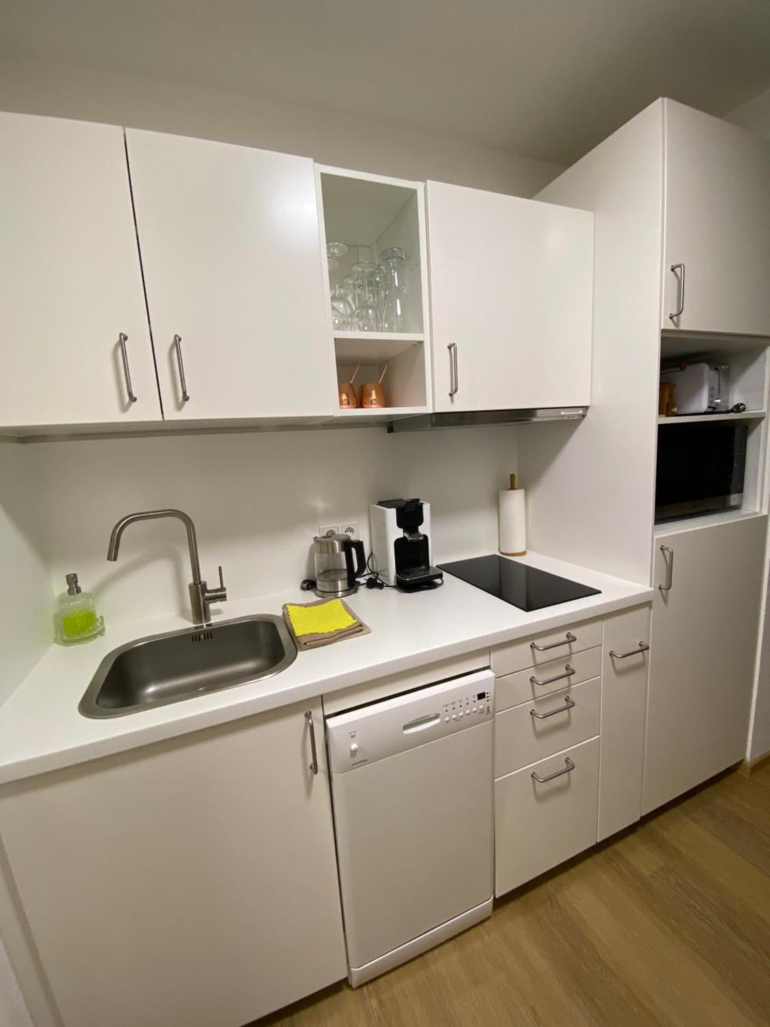 Helles Mit Terrasse Apartment *